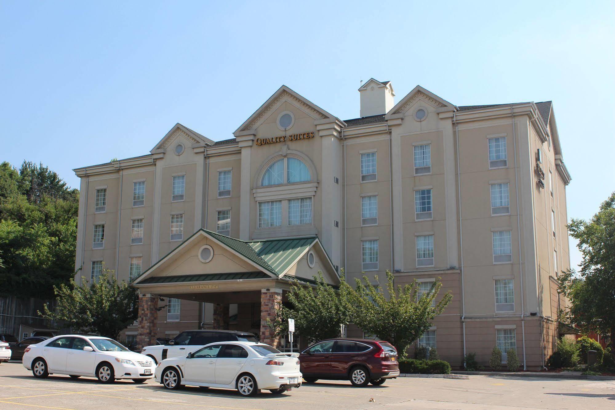 Quality Suites Nyc Gateway North Bergen Exterior foto